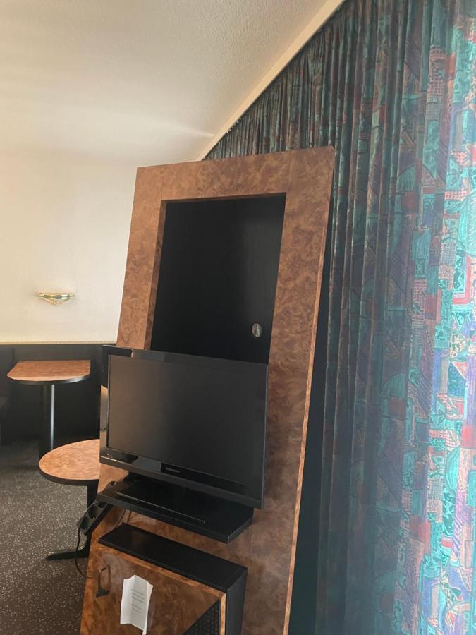 Bitterfelder Hof 3*